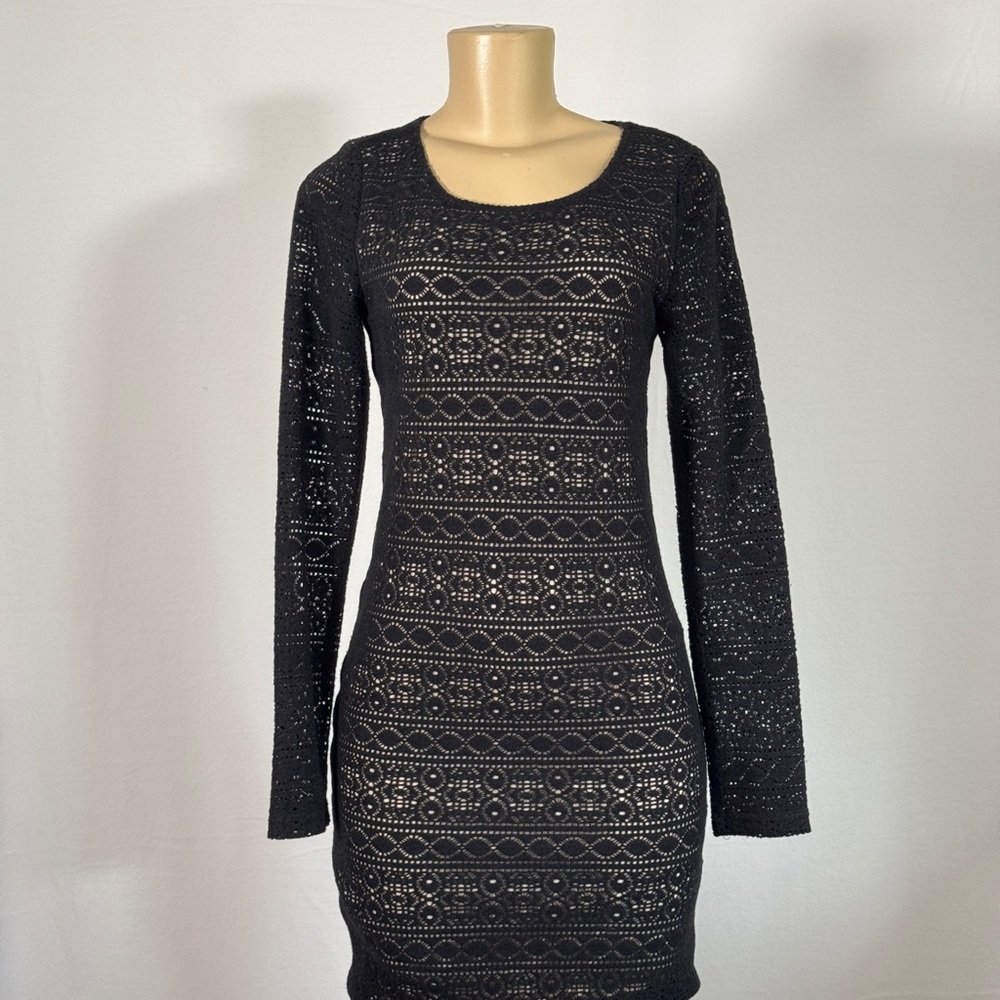 Collective Concepts Black Sheath Dress Long Sleeve Scoop Neck